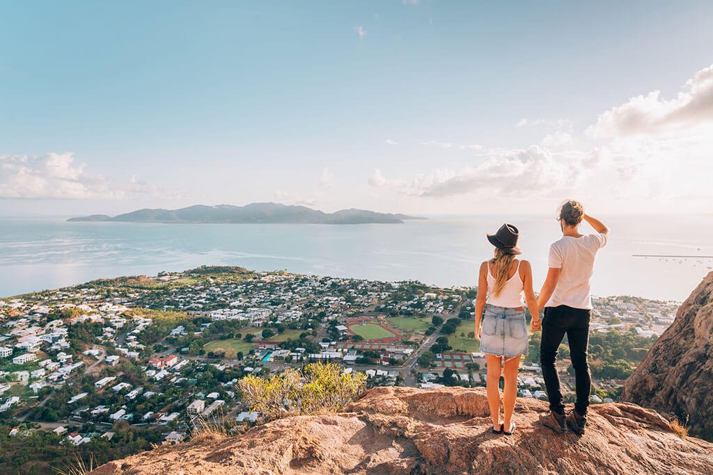 Discover the best places to stop and things to do along the Pacific Coast Way on a Brisbane to Townsville road trip.