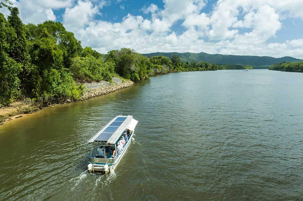 In this guide, you'll find an ultimate list of things to do in Port Douglas plus some incredible day trips that are worth exploring.